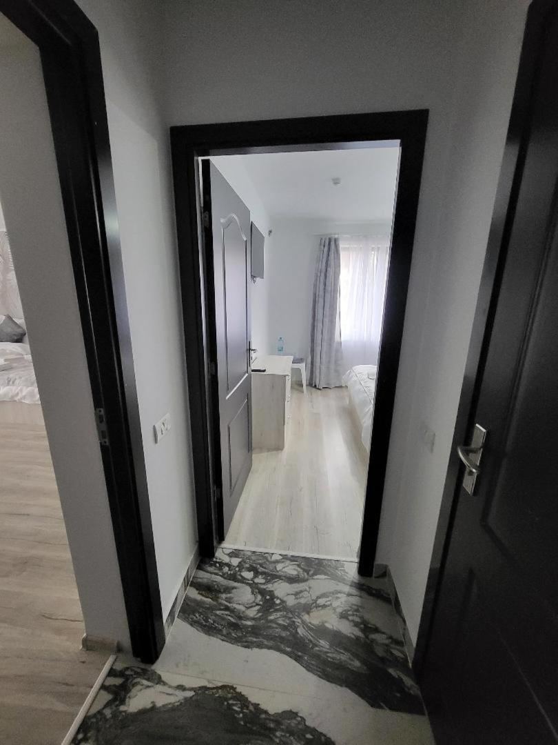 Casa Ratiu Airport Bucharest Therme Bucharest * Balotesti