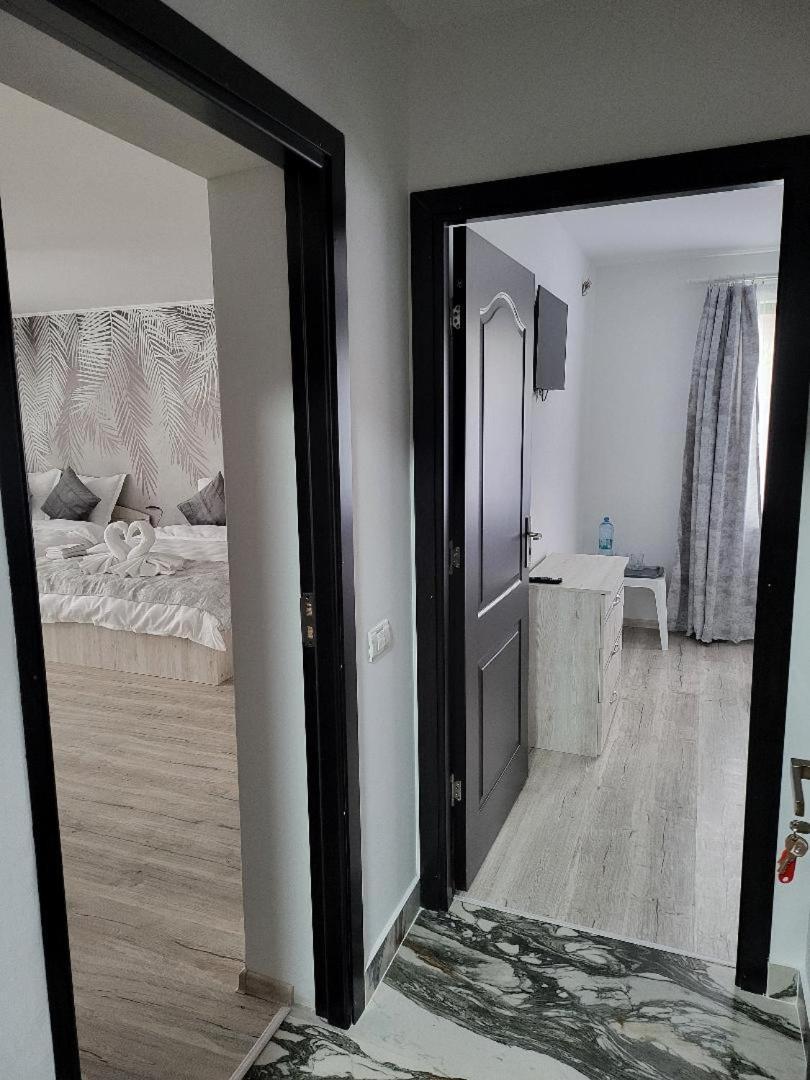 Casa Ratiu Airport Bucharest Therme Bucharest * Balotesti