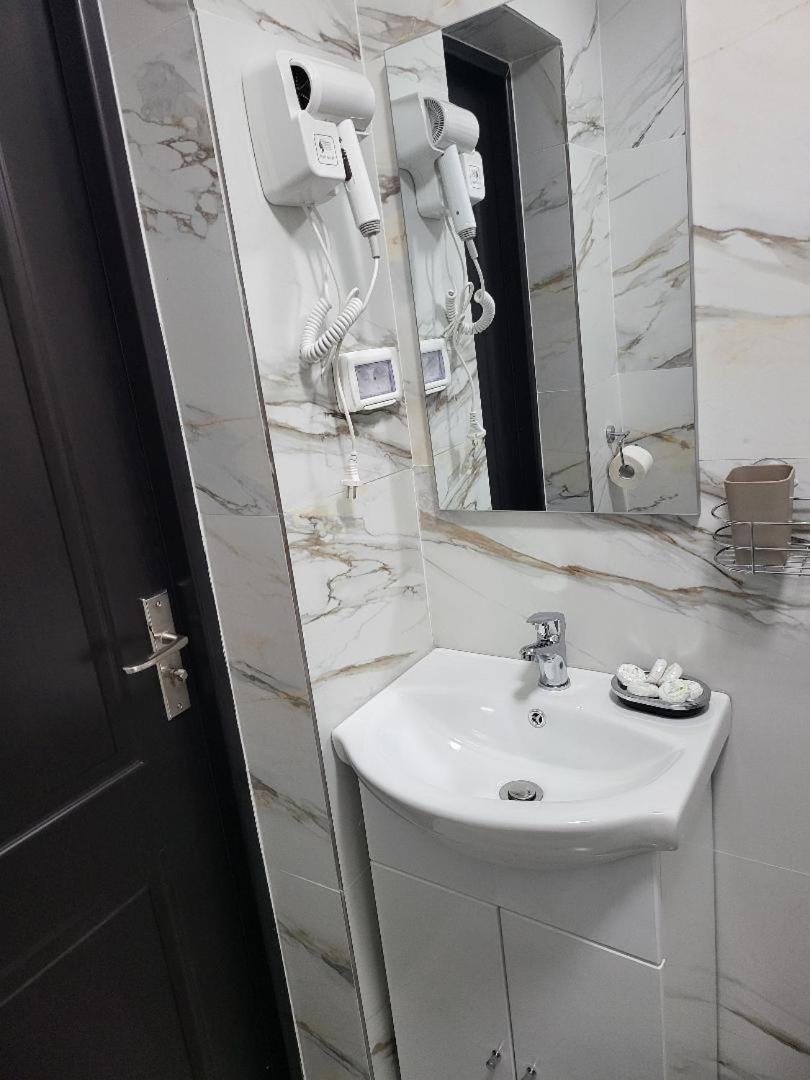Casa Ratiu Airport Bucharest Therme Bucharest